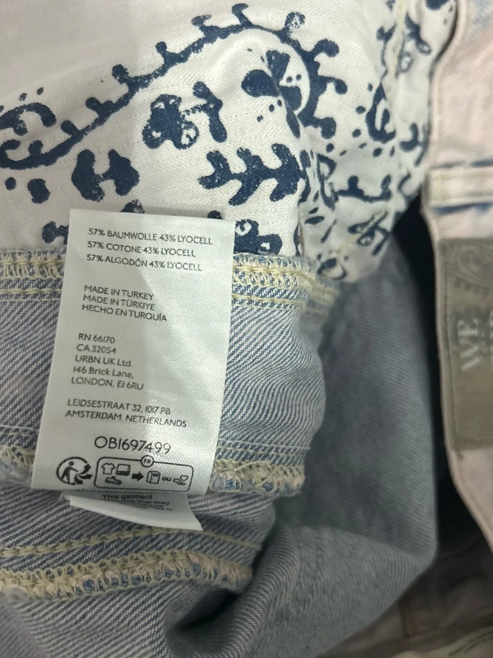 ⭐️Free People Good Luck Barrel Jeans Light Wash Horseshoe Wide Leg ⭐️